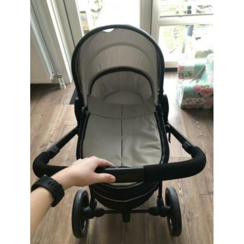 Kinderwagen/wandelwagencombinatie van BabyGo - Z.g.a.n.