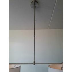 Dimbare schemerlamp tafellamp met 2 witte kappen 25 euro