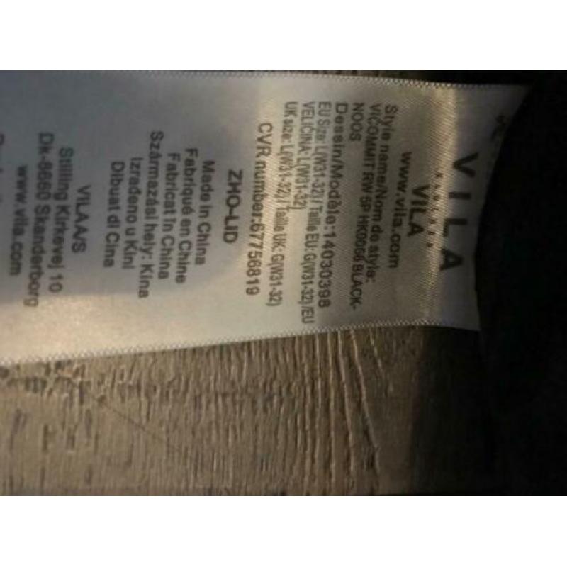 hippe Vila-sjeans, mt 31 (L), zwart, prima staat, maar 7,50!