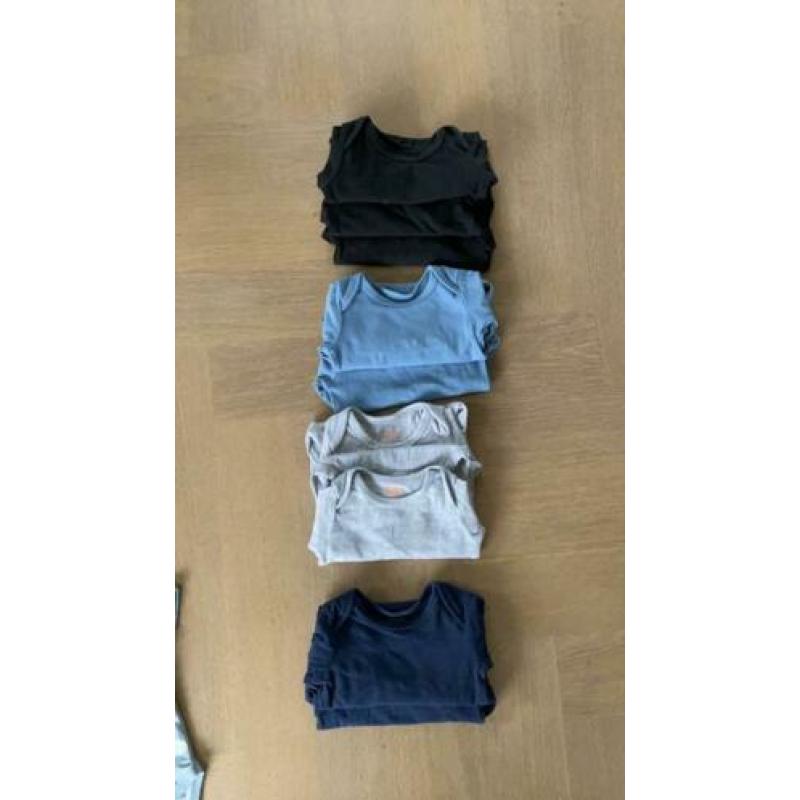 Set van 21 rompers maat 50/56