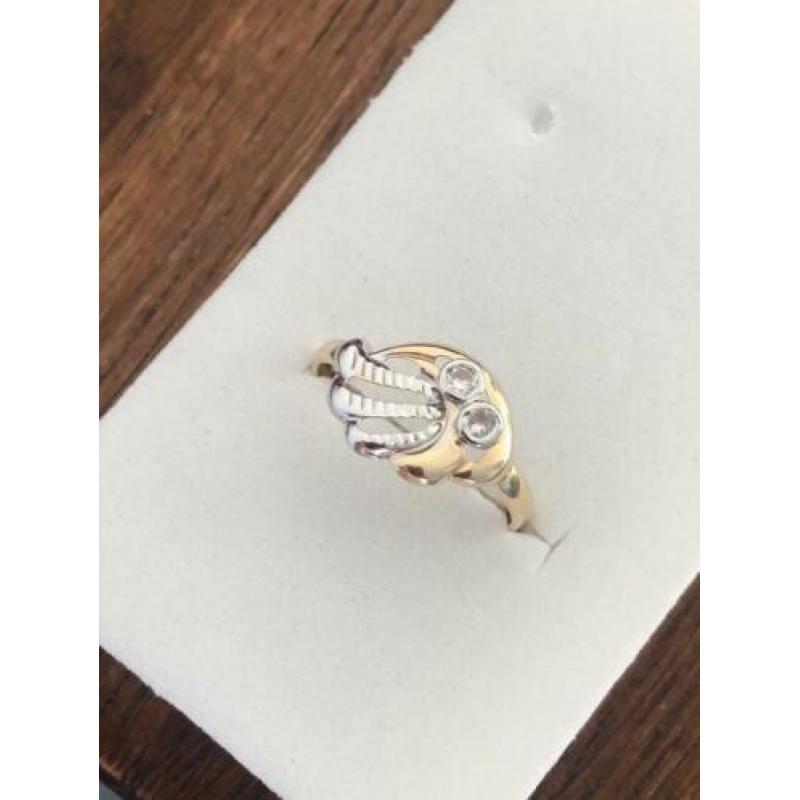 Nieuwe 14 karaat gouden ring