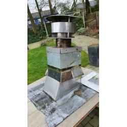 Dakdoorvoer met loodslab rookkanaal 180mm incl. trekkap RVS