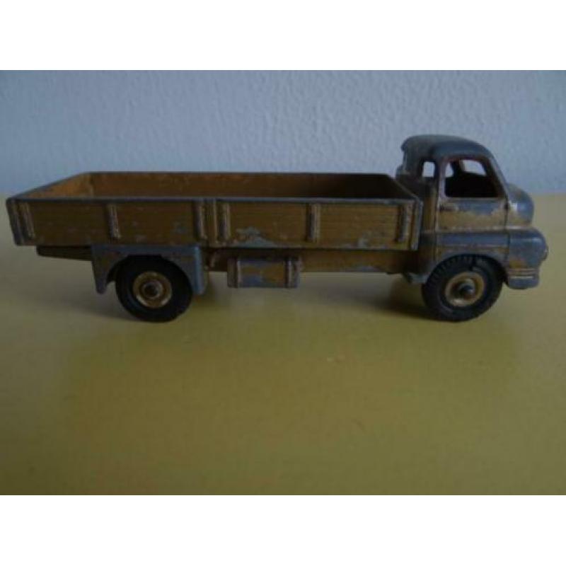 Dinkey Toys auto's