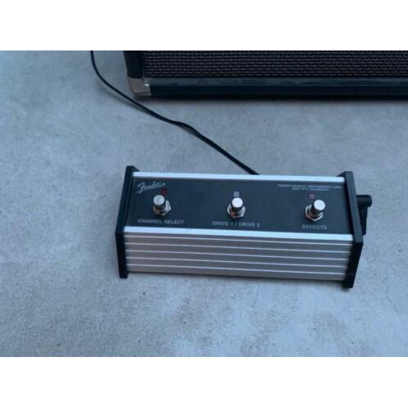 Fender Deluxe 900 Amp