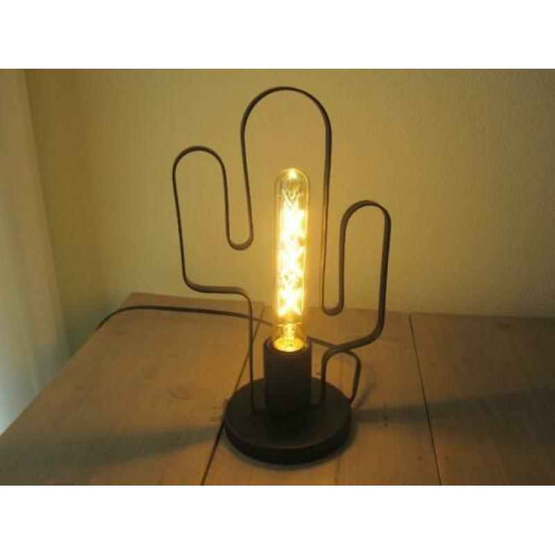 tafel cactuslamp