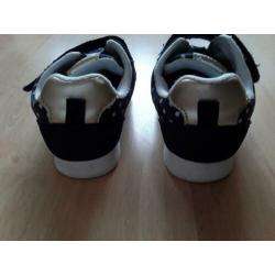 Gympen sneakers schoenen meisje maat 25