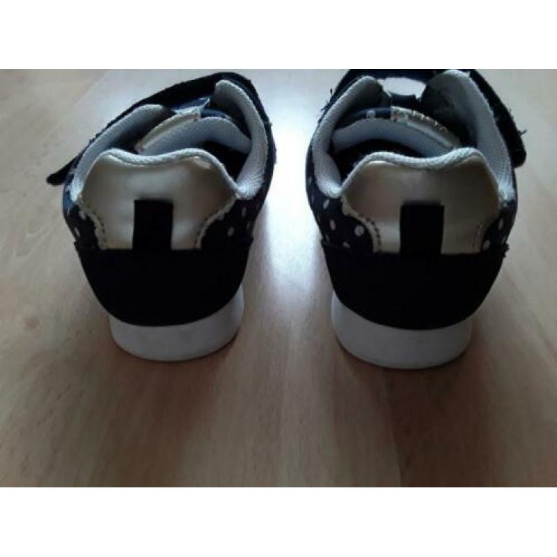 Gympen sneakers schoenen meisje maat 25