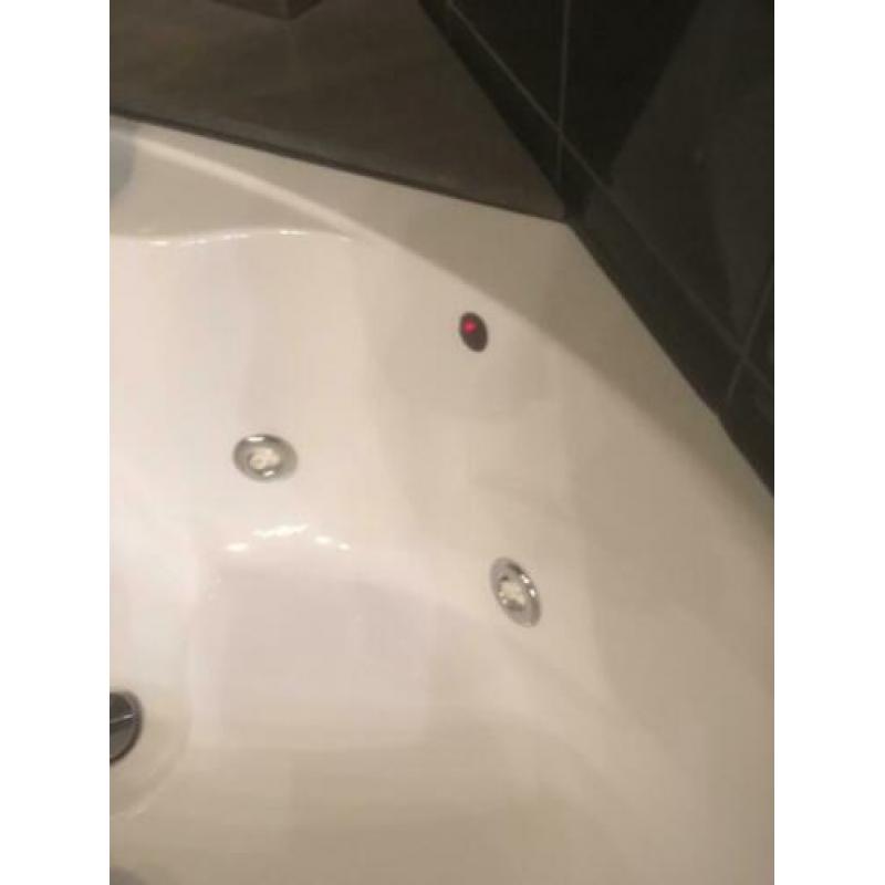 Villeroy & Boch whirlpool,hoekbubbelbad, teab.
