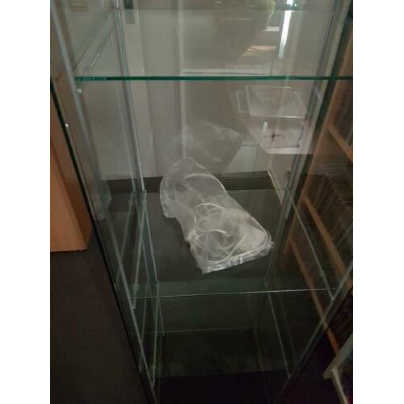 Vitrinekast met verlichting Ikea Detolf Zwart bruin 43x163cm