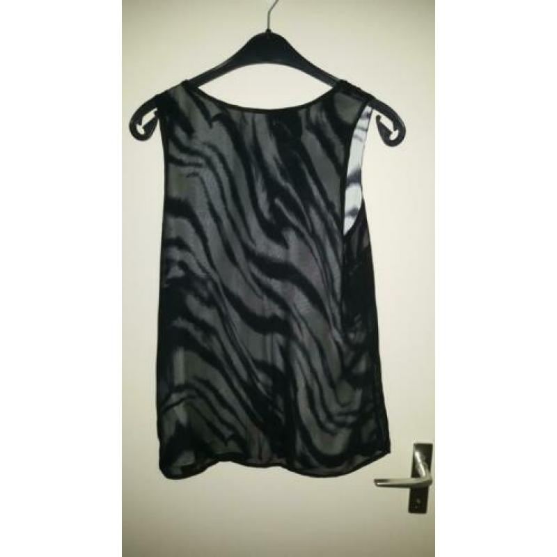 REVELATION singlet zwart met strass; Mt L (S822)