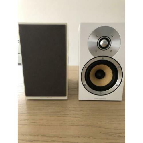 B&W CM1 luidsprekers wit