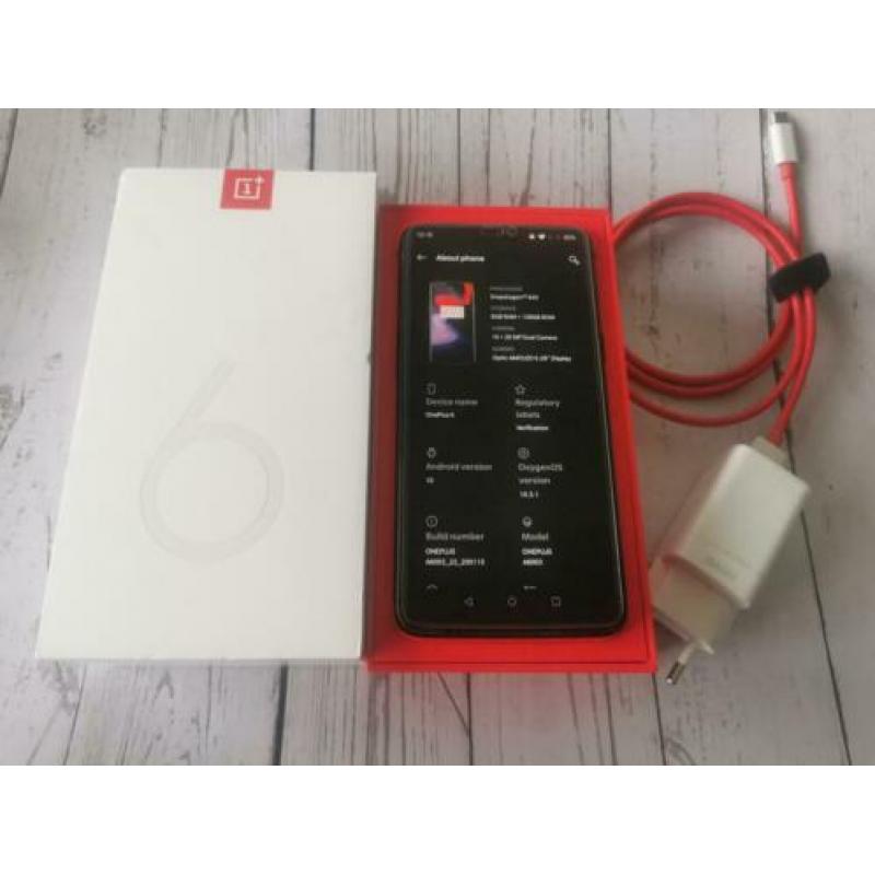 Oneplus 6 8GB RAM 128GB ROM Super Smooth + Bonus