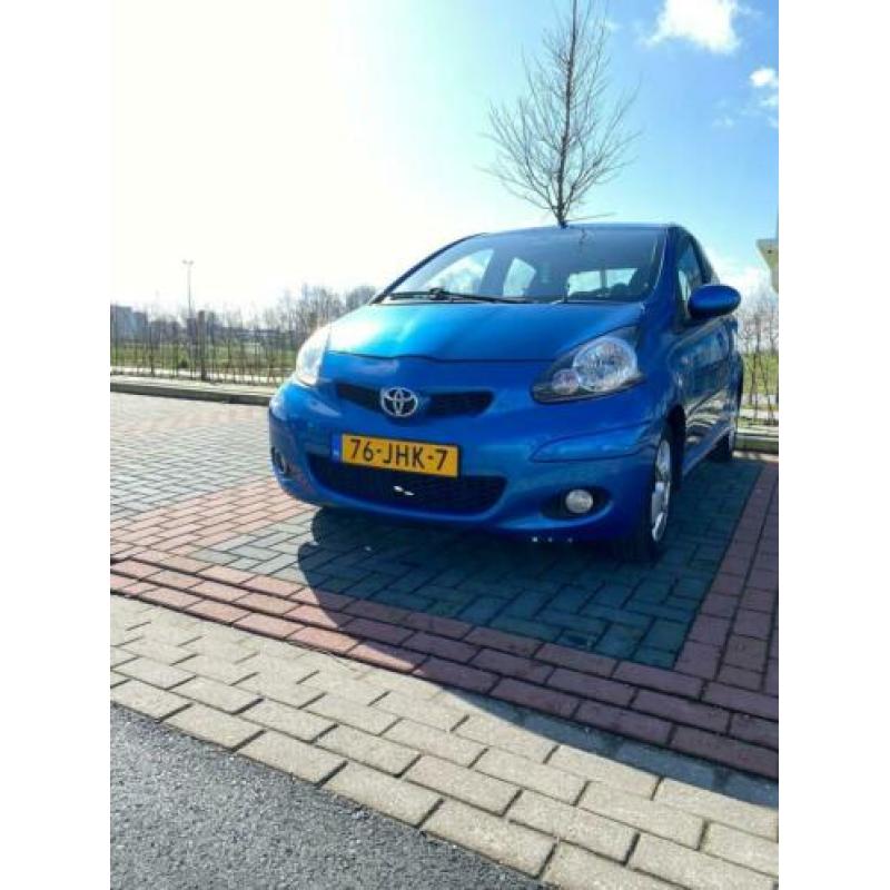 Toyota Aygo 1.0 12V Vvt-i 5DRS 2009 Blauw