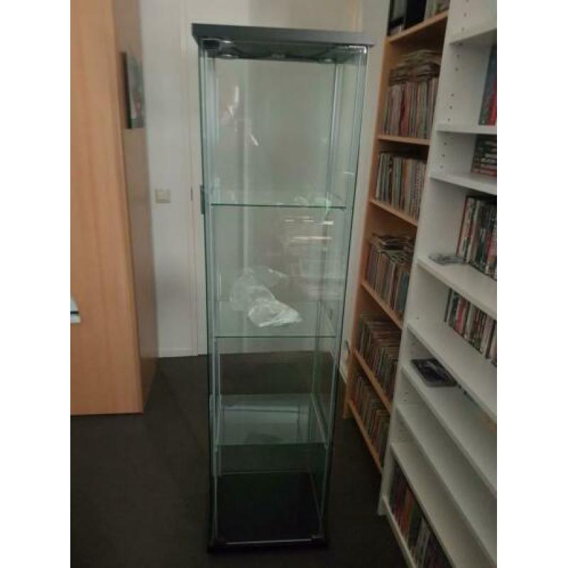 Vitrinekast met verlichting Ikea Detolf Zwart bruin 43x163cm