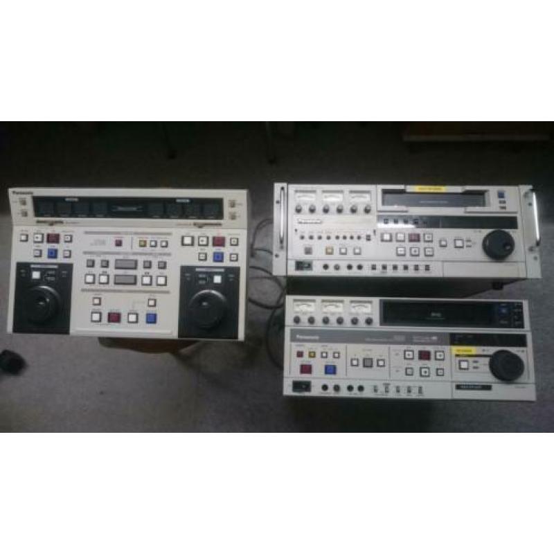 Studio sVHS videorecorders met mengpaneel