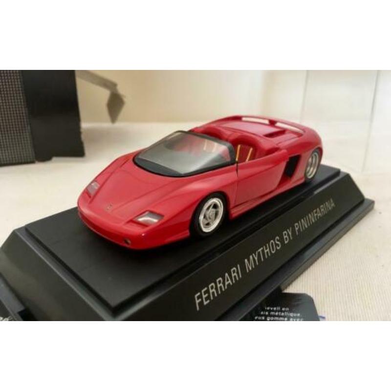 Revell Ferrari Mythos