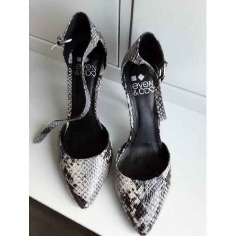 even & odd, python heels