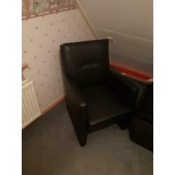 Zwart fauteuil zeer netjes en in goede staat