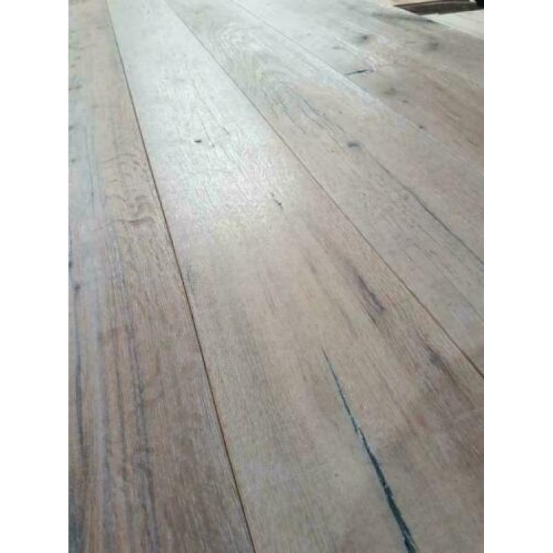 Eiken, pine, grenen vloerendelen voor groothandelsprijzen!