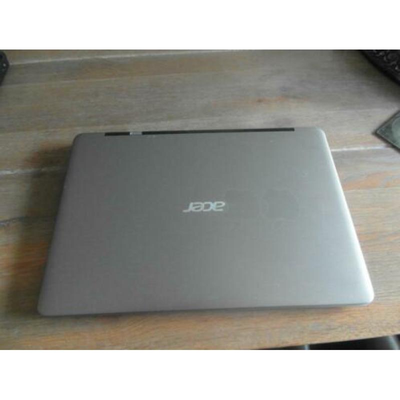div laptops allen werkend 2x asus 1 x acer