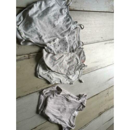 Meisjes rompers tot maat 68 en maillot en sokjes