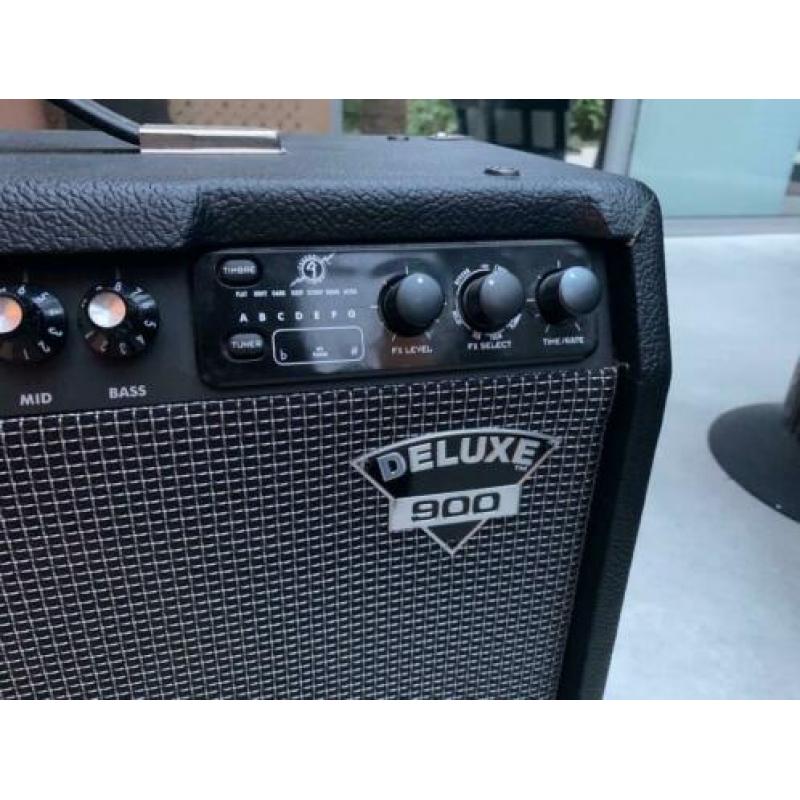 Fender Deluxe 900 Amp