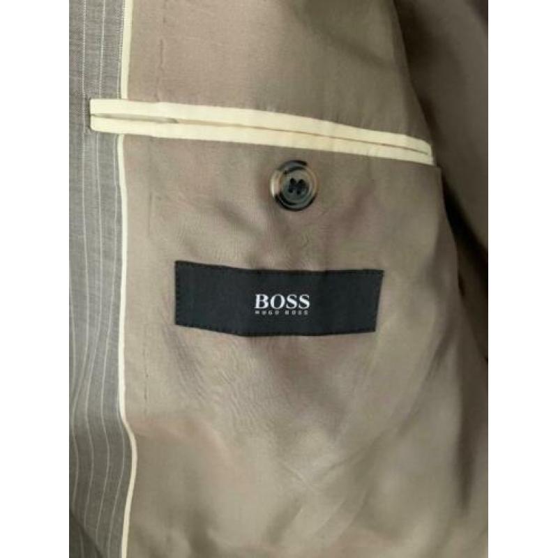 Hugo Boss kostuum maat 102