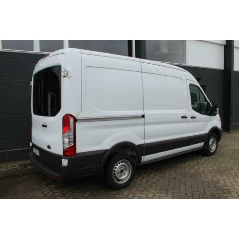 Ford Transit 350 2.0 TDCI 130PK L2H2 - Airco - Cruise - PDC