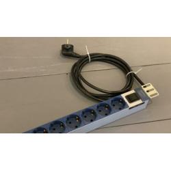 Plenty PDU / spanningsslof 8-voudig (19 inch)