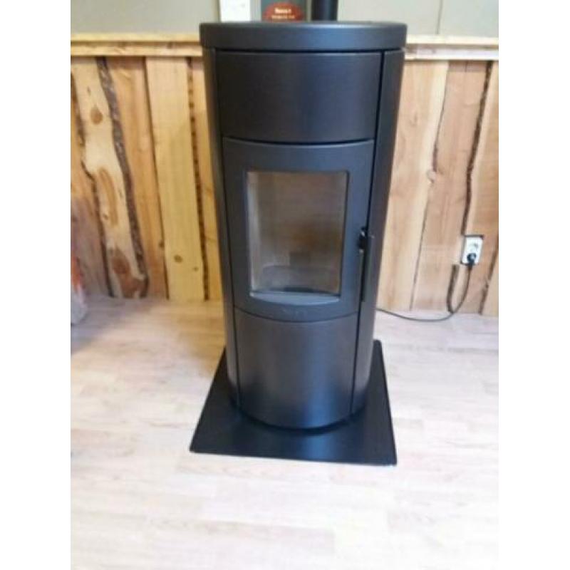 Pelletkachel Natura9 - Nordic Fire - zwart 9kW - (Showmodel)