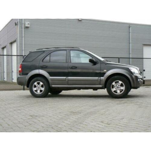 Zeer mooie KIA SORENTO 2.4 X-TREME weinig kilometers