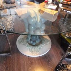 Bijzondere vintage eettafel druif