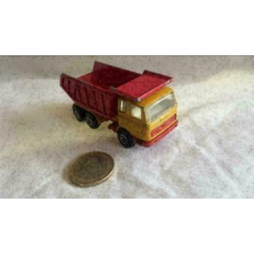 Mercedes Kiepwagen Geel/Rood, Efsi
