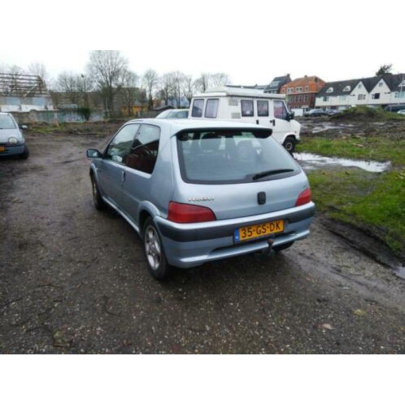 Peugeot 106 1.4 2001 Grijs