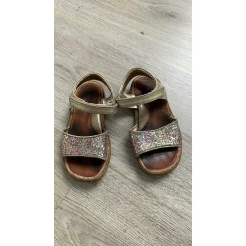 Zecchino d’oro sandaaltjes maat 24