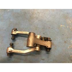 Kawasaki gpx 750 r dog bone swingarm