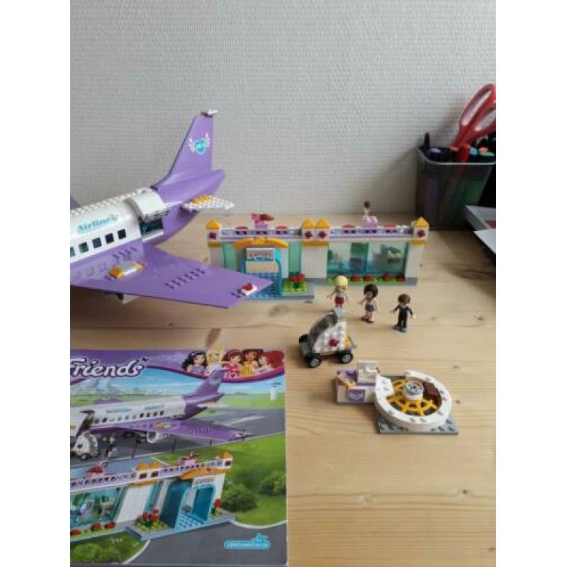Lego Friends - 41109 Heartlake Vliegveld