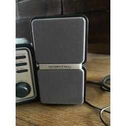 Radio met speakers