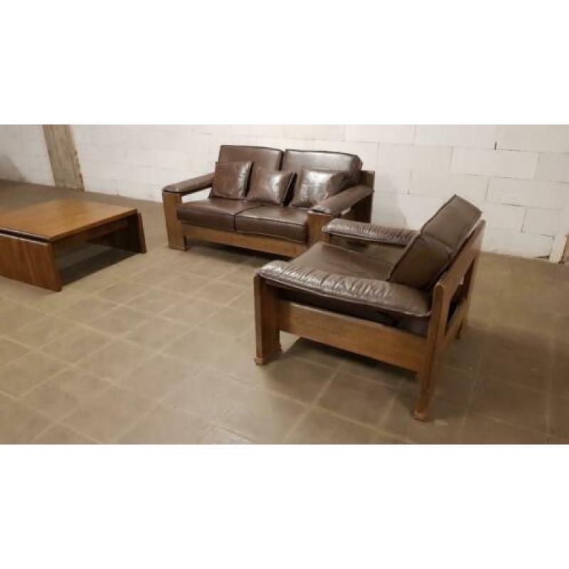 Prachtige leren Leolux seventies vintage set met salontafel