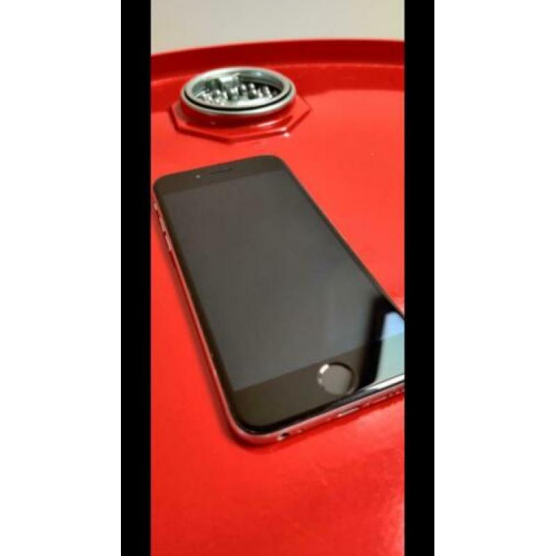 iPhone 6 met Lader & Oplaad kopje Simlock vrij ??SNEL WEG!