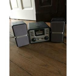 Radio met speakers