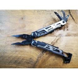 Leatherman Signal multitool Black/Silver (Zwart/Zilver)