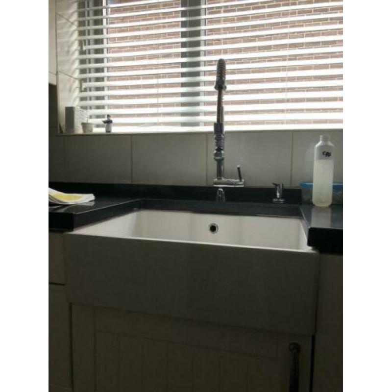 Landelijk witte keuken