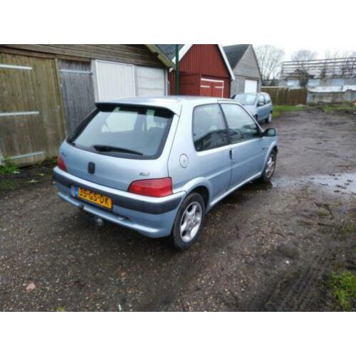 Peugeot 106 1.4 2001 Grijs