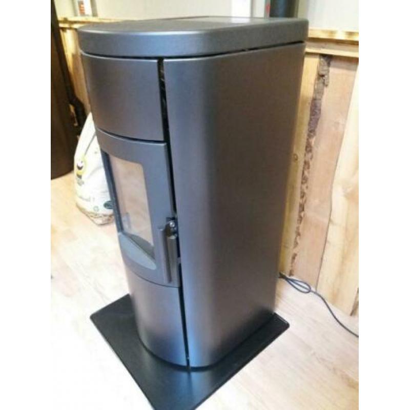 Pelletkachel Natura9 - Nordic Fire - zwart 9kW - (Showmodel)
