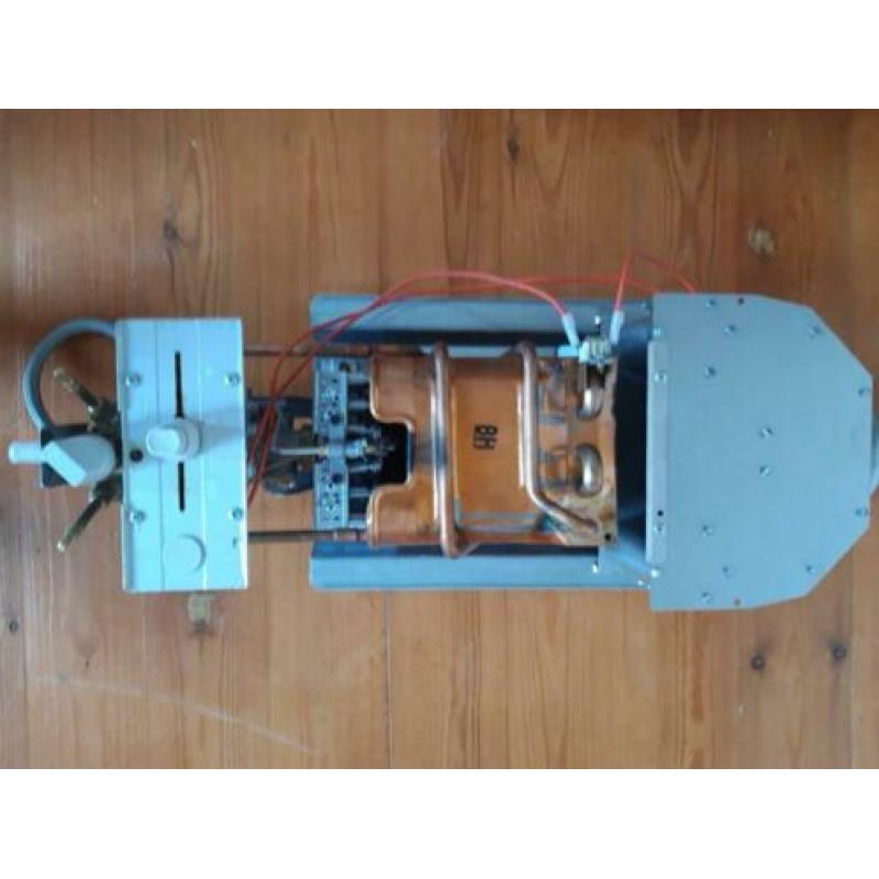 Keukengeyser Bosh 5jr oud