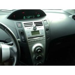 Toyota Yaris 1.3 VVTi Sol 5drs airco 102dkm BJ2008