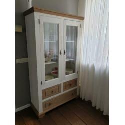 Landelijk dressoir