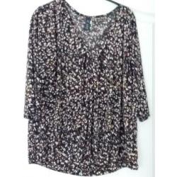 Soepel vallende top maat 46