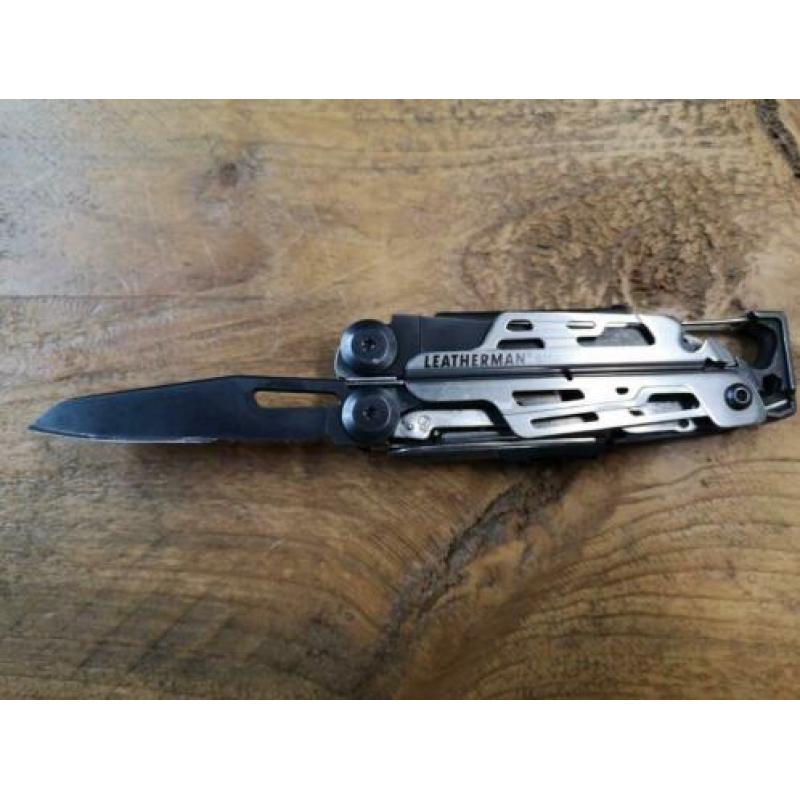 Leatherman Signal multitool Black/Silver (Zwart/Zilver)